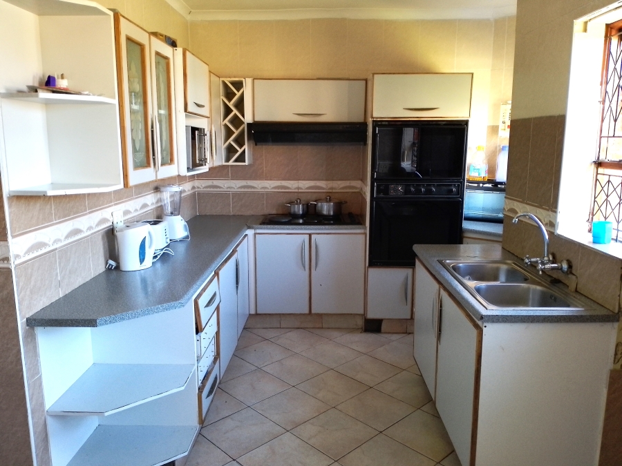 4 Bedroom Property for Sale in Kwadwesi Eastern Cape